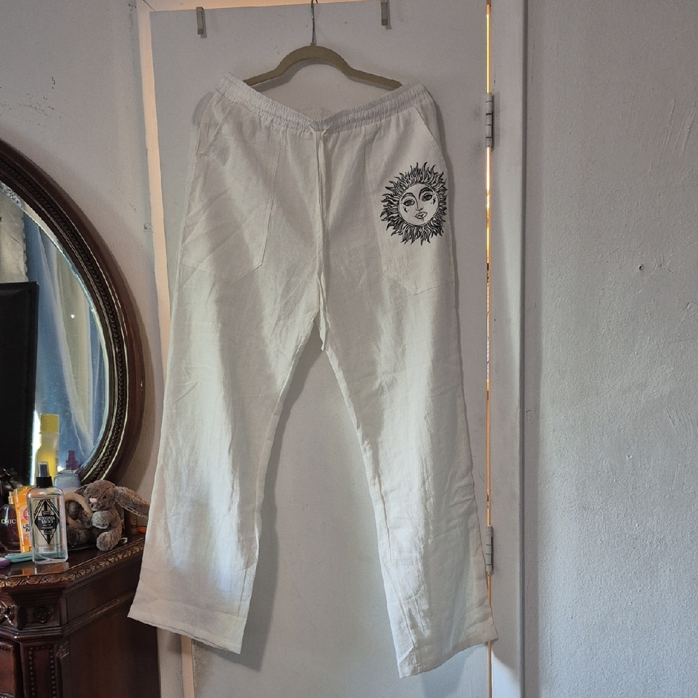 notPERFECTLINEN White Men's Joggers with Sun Design